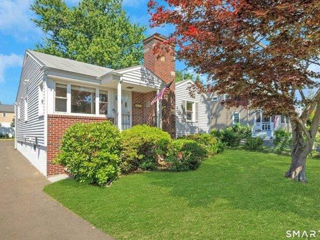 House for sale in Cos Cob, Connecticut