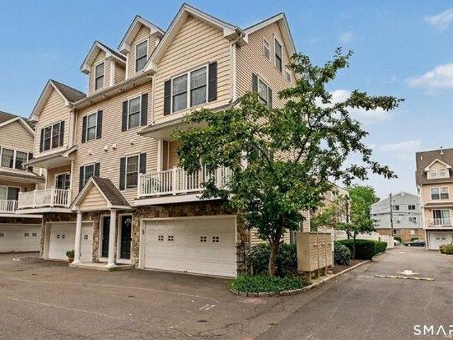 House for sale in Cos Cob, Connecticut