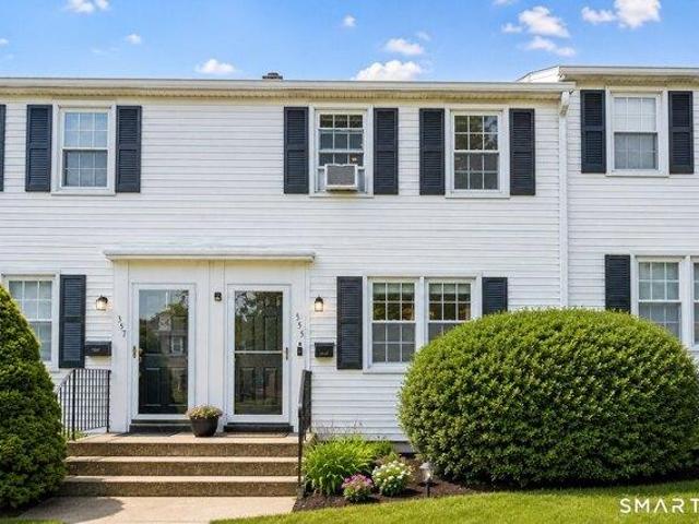 House for sale in Cos Cob, Connecticut
