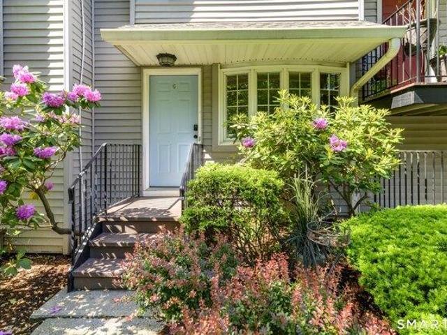 Condo for sale in Cos Cob, Connecticut