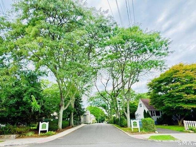 House for sale in Cos Cob, Connecticut