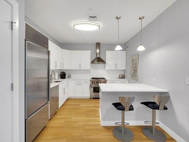 Condo for sale in Cos Cob, Connecticut