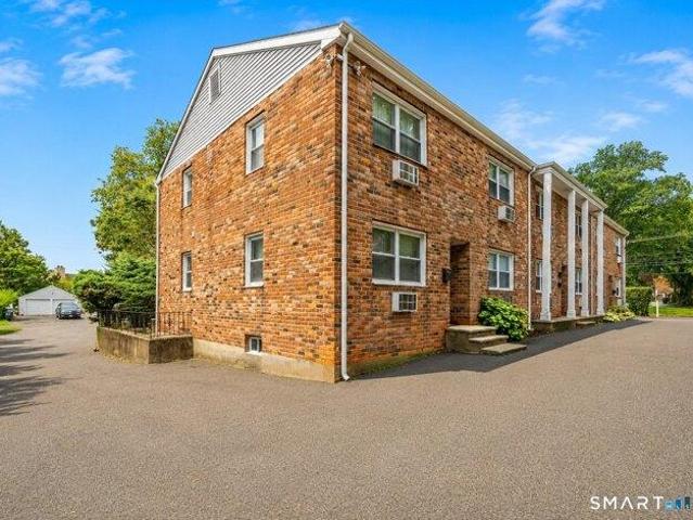 Condo for sale in Glenbrook, Stamford
