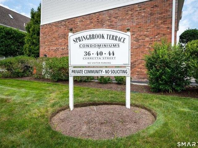 House for sale in Cos Cob, Connecticut