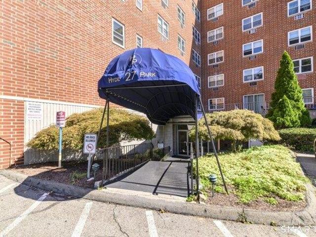 Condo for sale in Springdale, Stamford