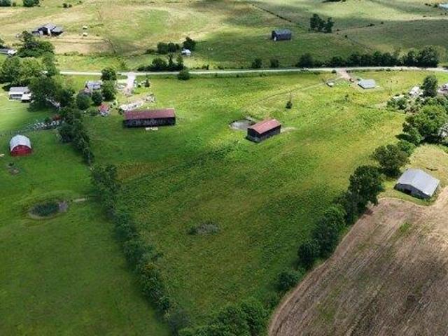 House for sale in Stanford, Kentucky