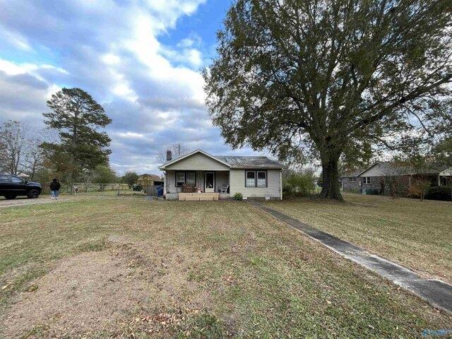 House for sale in Steele, Alabama