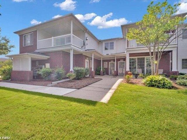 Condo for sale in Sterling Heights