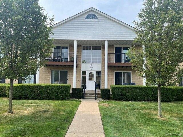 Condo for sale in Sterling Heights