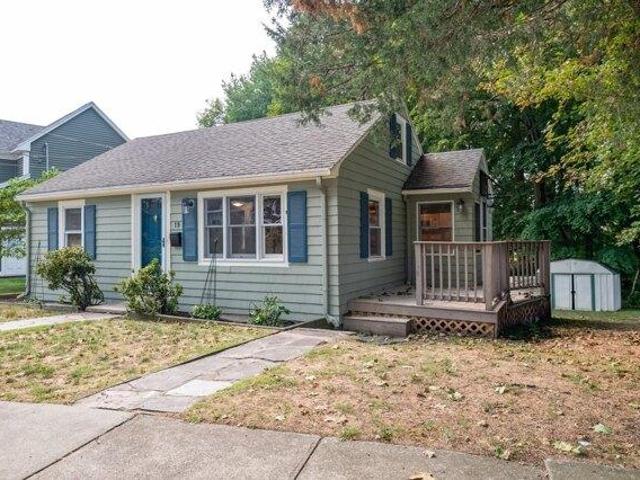 House for sale in Farm Hill, Stoneham