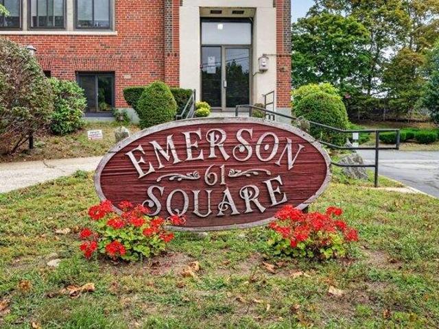 Condo for sale in Nobility Hill Historic District, Stoneham
