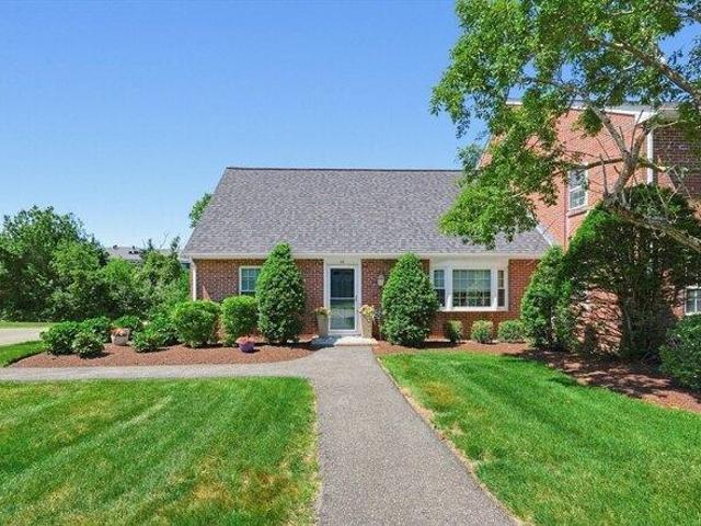 Condo for sale in Stoughton, Massachusetts