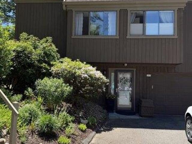 Condo for sale in Stratford, Connecticut