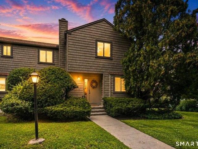 House for sale in Stratford, Greater Bridgeport Planning Region