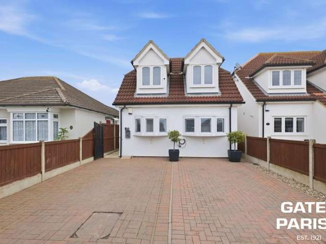 Studio for sale in Cranham, Greater London