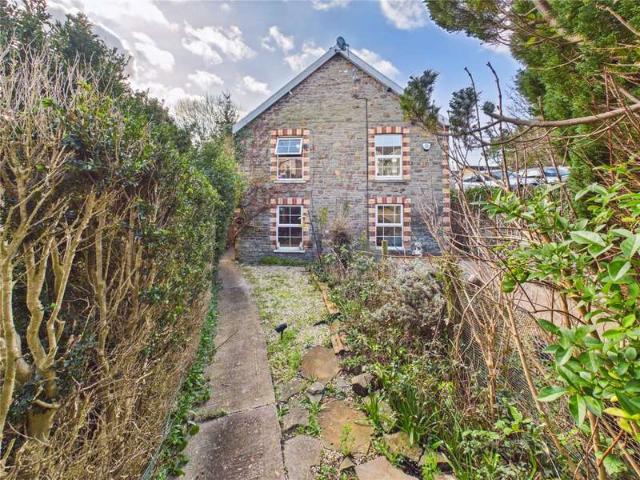 Studio for sale in Cadbury Heath, South Gloucestershire