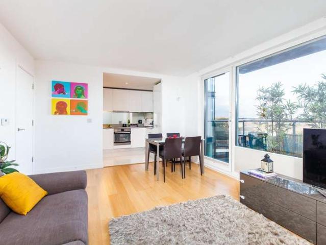 Studio for sale in Hayes, Hayes