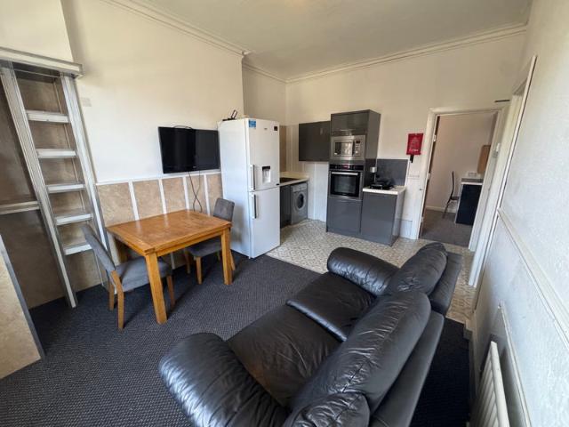 Studio for rent in Arthur's Hill, Tyne And Wear