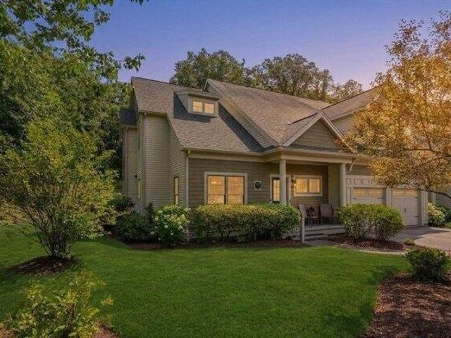 Condo for sale in Sudbury, Massachusetts