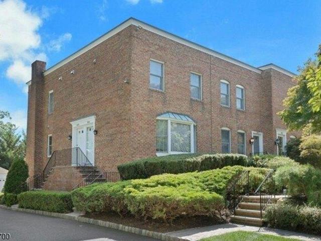 Condo for sale in Summit, New Jersey