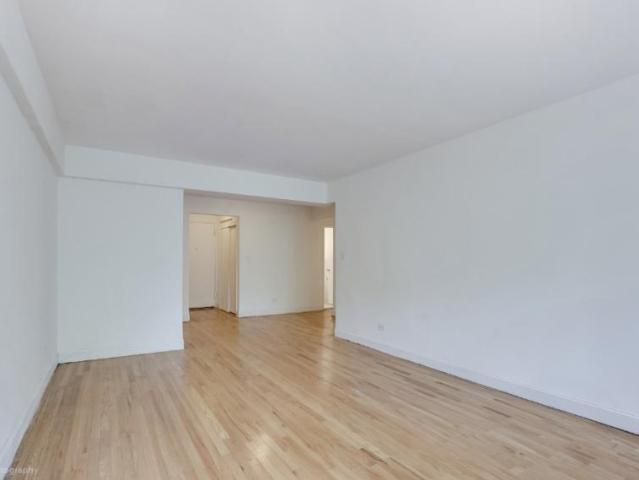Apartment for sale in Sunnyside Apartment for sale in Sunnyside