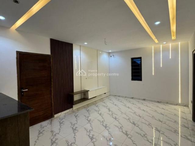 Flat for sale in Eti Osa, Lagos