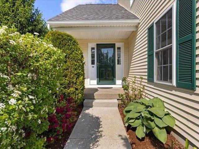 Condo for sale in Sutton, Massachusetts