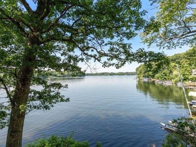 House for sale in Sutton, Massachusetts