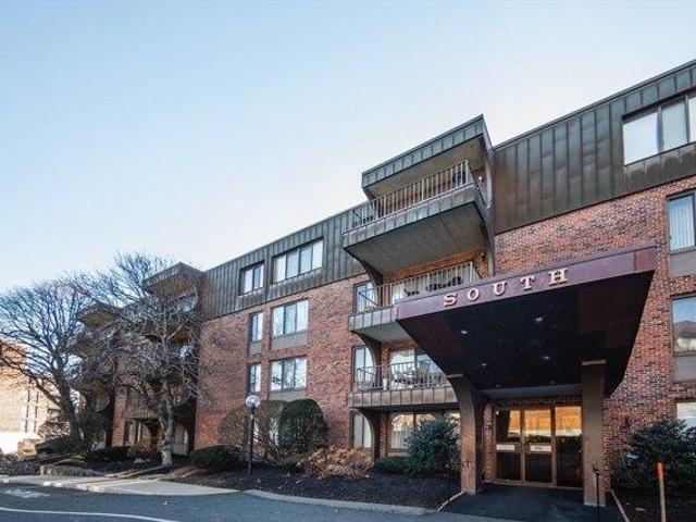 Condo for sale in Swampscott, Massachusetts