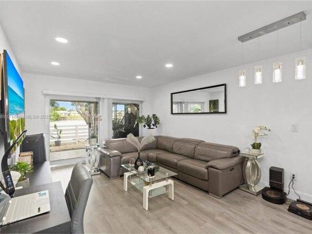 House for sale in Tamarac, Florida