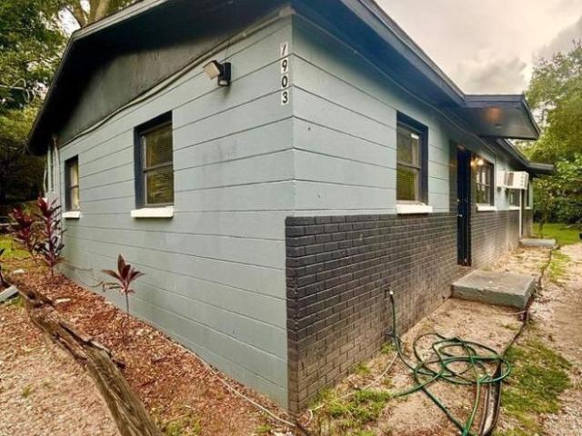 Condo for rent in Sulphur Springs, Tampa