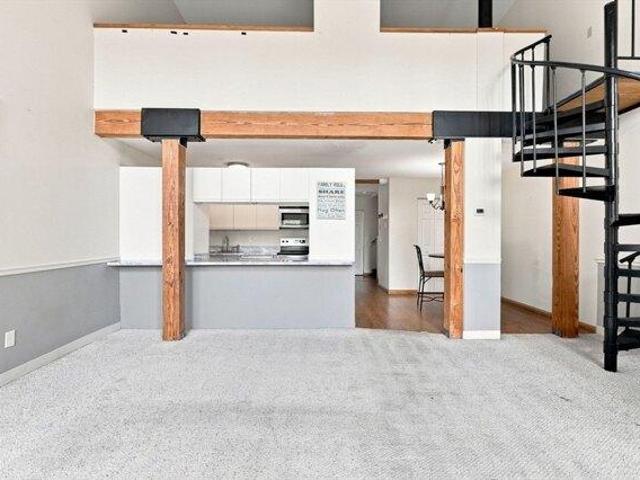 Condo for sale in Bristol, Massachusetts