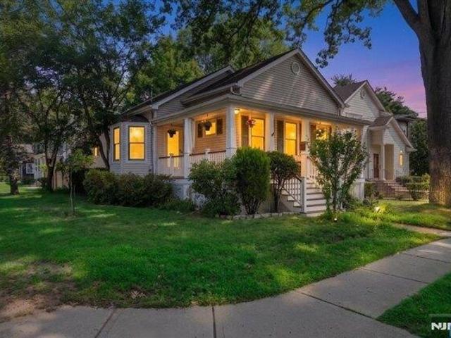 House for sale in Tenafly, New Jersey