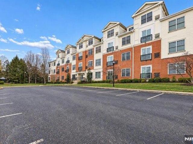 Condo for sale in Tenafly, Bergen County