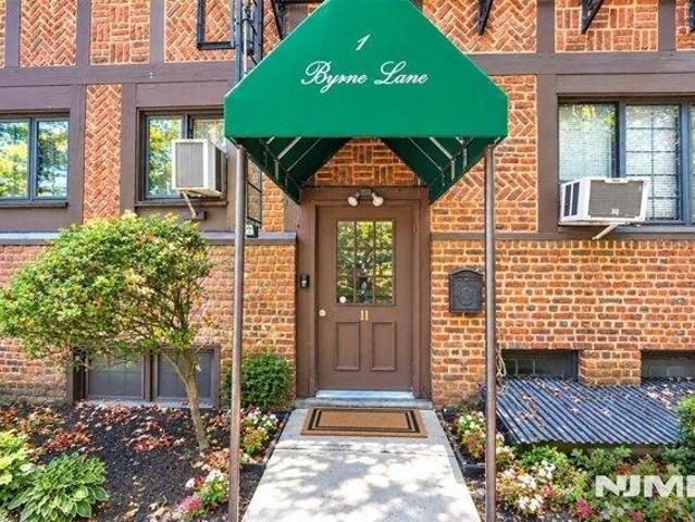 Condo for sale in Tenafly, Bergen County