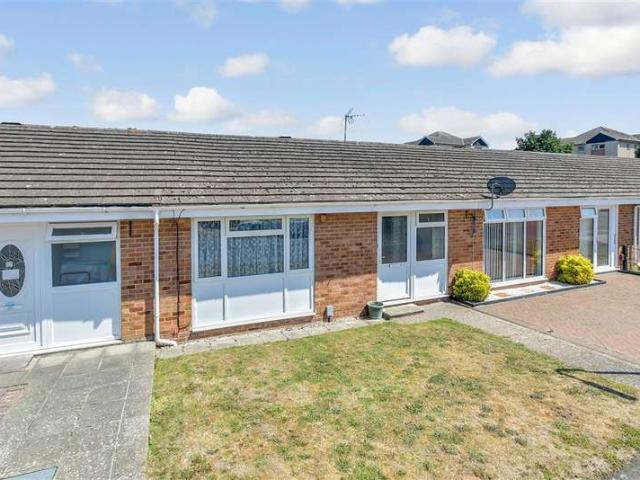 Bungalow for sale in Bybrook, Bridgefield