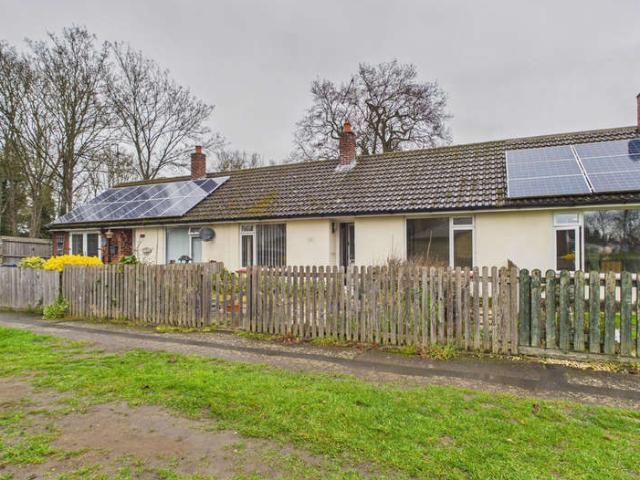 Bungalow for sale in Arrington, Cambridgeshire
