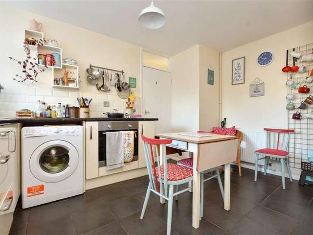 Bungalow for sale in Barnsole, Ash