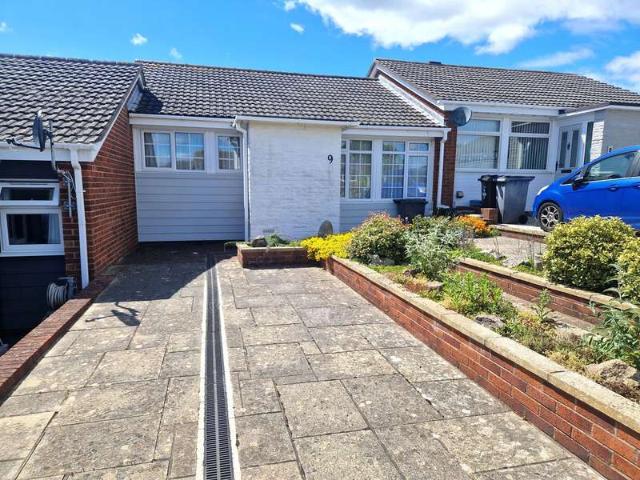 Bungalow for sale in Brixington, Budlake