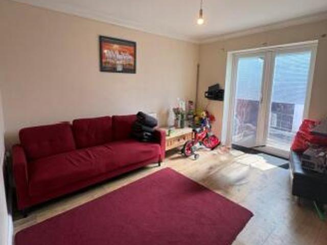 Bungalow for rent in Feckenham, City Of Bristol