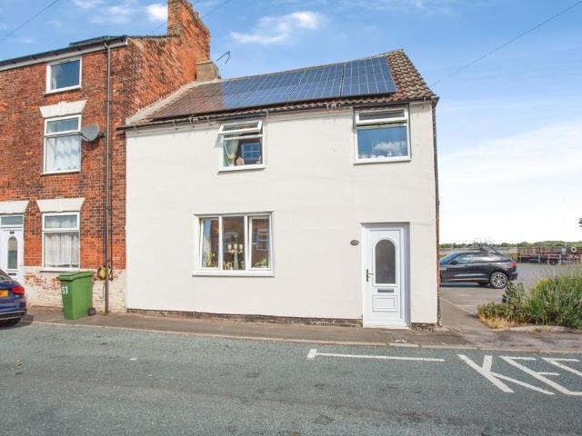 Bungalow for sale in Swinefleet, East Riding Of Yorkshire