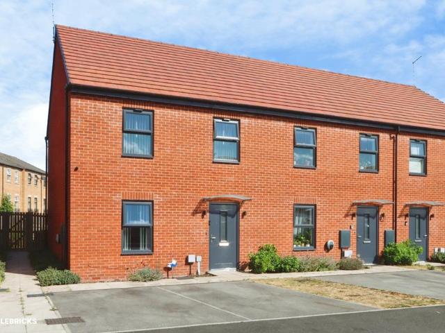 Bungalow for sale in Catcliffe, South Yorkshire
