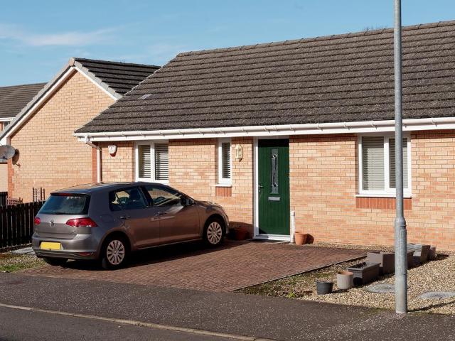 Bungalow for sale in Elderslie, Scotland
