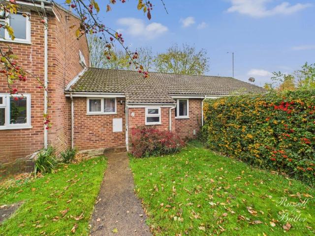 Bungalow for sale in Buckingham, Buckinghamshire