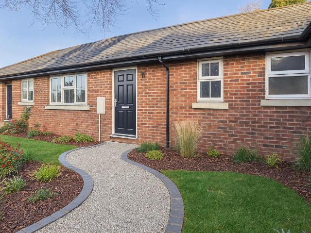 Bungalow for sale in Greenfields, Frankwell
