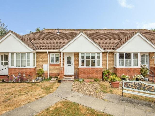 Bungalow for sale in Sudbury, Chelmondiston