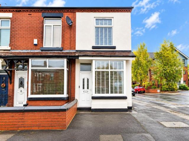 Bungalow for sale in Kearsley, Bolton