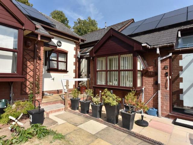 Bungalow for sale in Kingswinford, West Midlands