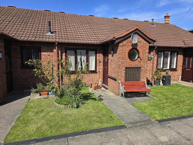 Bungalow for sale in Bearwood, West Midlands