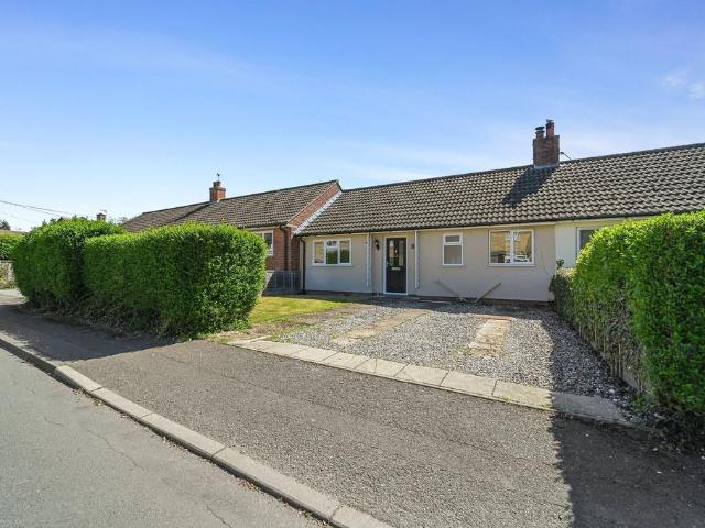 Bungalow for sale in Chelmondiston, Suffolk
